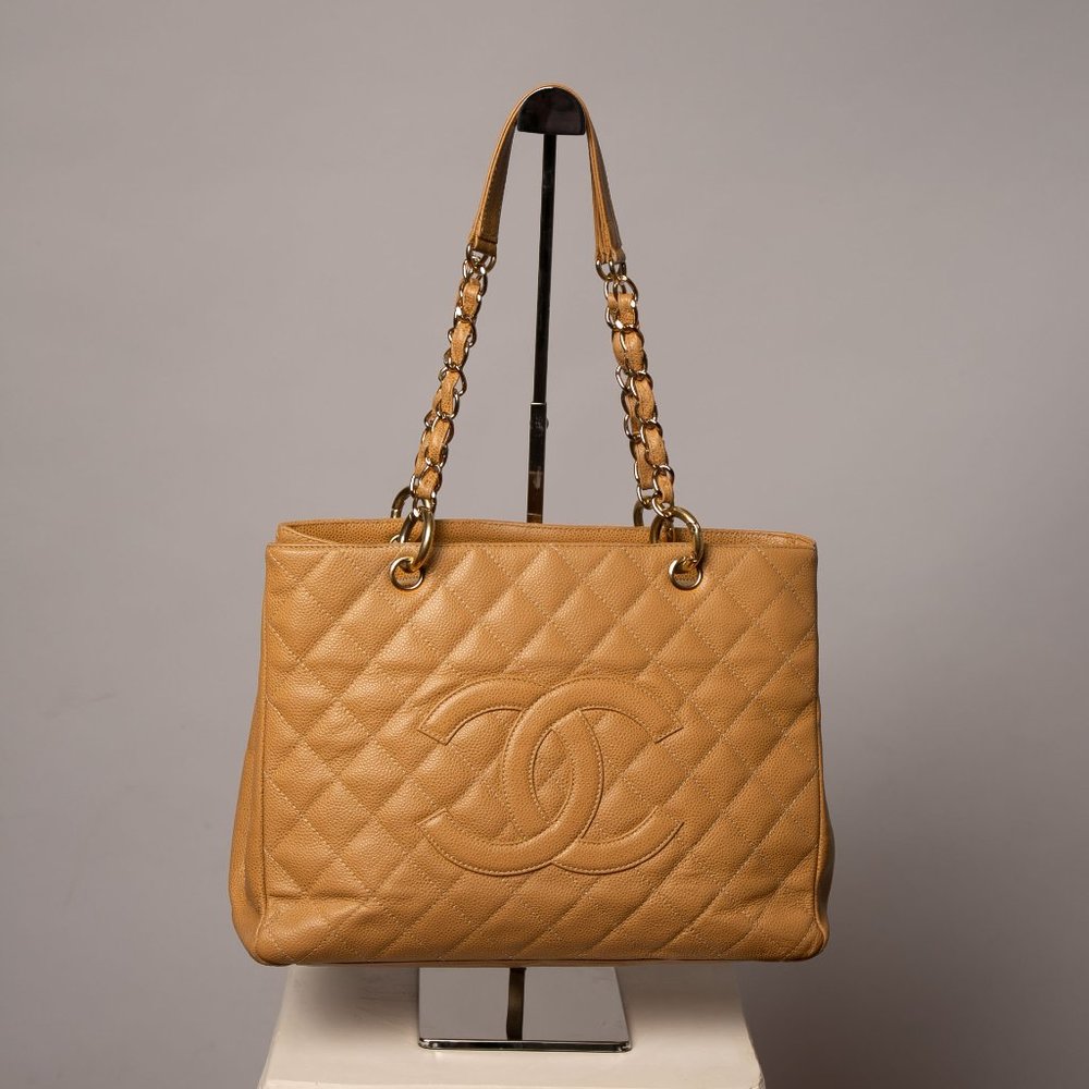 CHANEL Caviar Quilted Shopping Tote GST